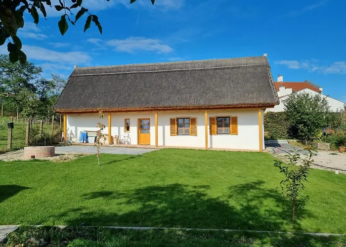 Parasztház Kilátással Nyaraló Pákozd